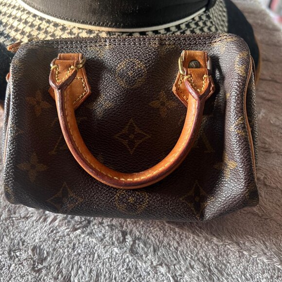 Louis Vuitton Monogram Mini Speedy ā Vintage Authentic ā Distressed & Loved - Picture 5 of 5